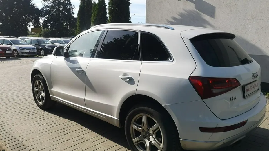 AUDI Q5 -