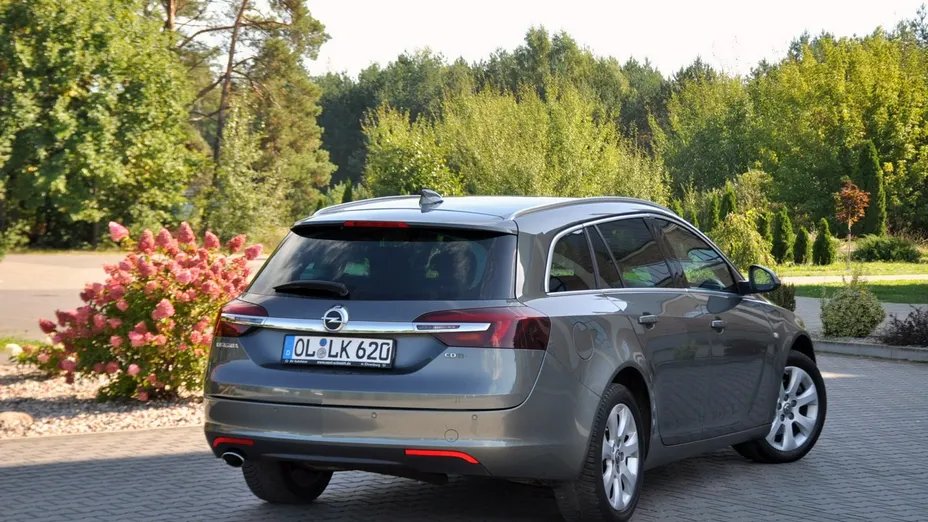 OPEL Insignia -