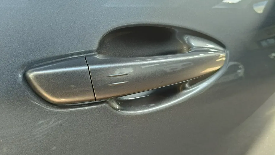 PEUGEOT 3008 -