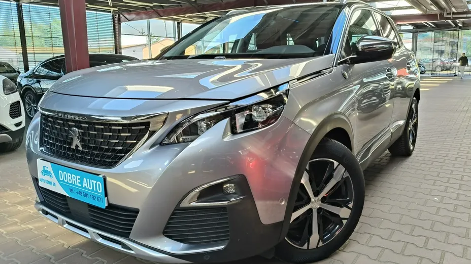 PEUGEOT 3008 -