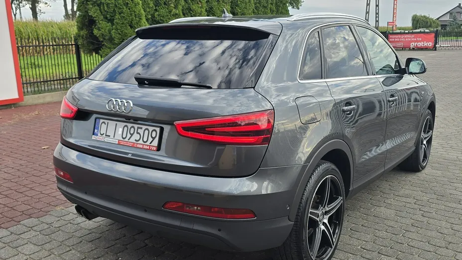AUDI Q3 -
