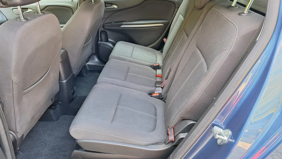 OPEL Zafira -