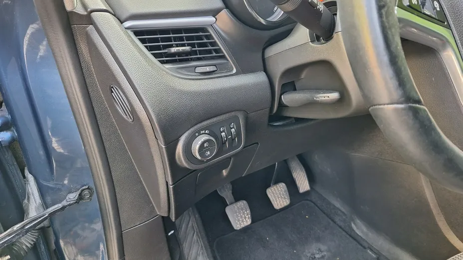 OPEL Zafira -
