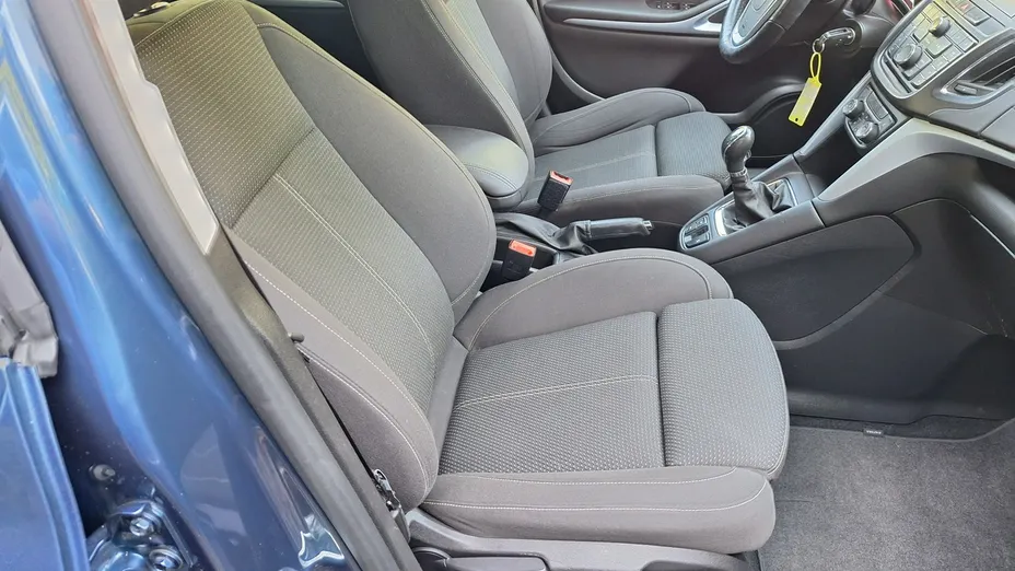 OPEL Zafira -