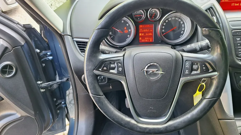 OPEL Zafira -