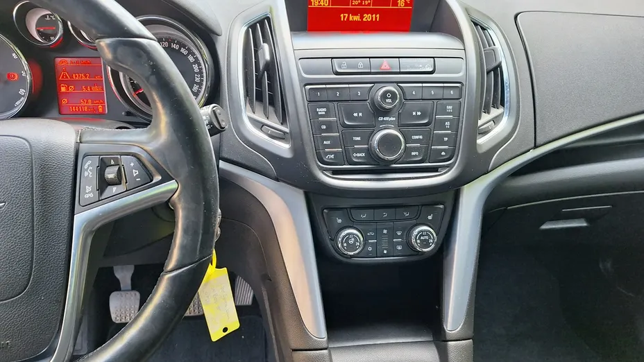 OPEL Zafira -