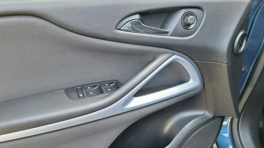 OPEL Zafira -