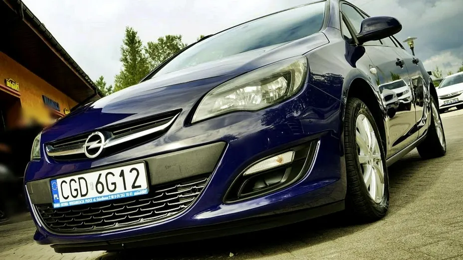 OPEL Astra -