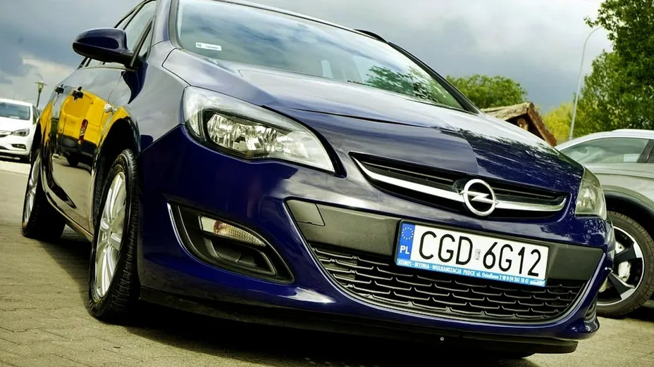 OPEL Astra -