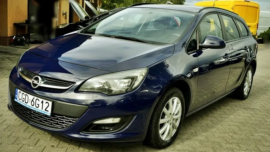 OPEL Astra -