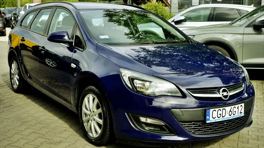 OPEL Astra -