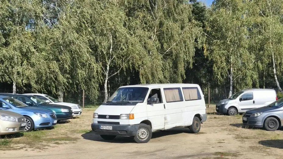 VOLKSWAGEN Transporter -