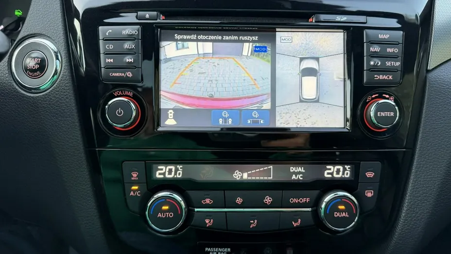 NISSAN Qashqai -