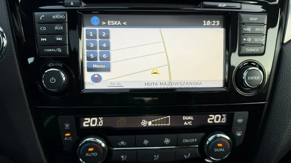 NISSAN Qashqai -