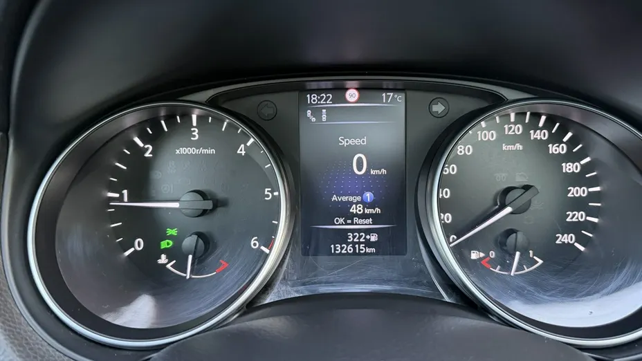 NISSAN Qashqai -