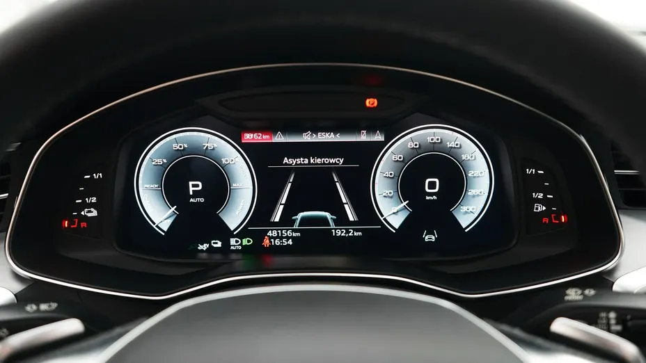 AUDI A6 -