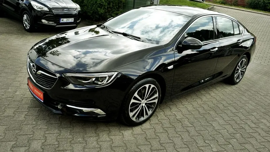 OPEL Insignia -
