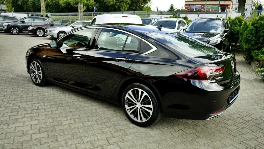 OPEL Insignia -