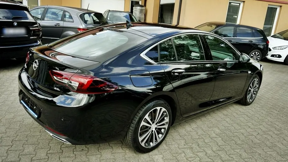 OPEL Insignia -