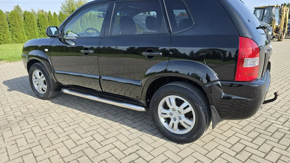 HYUNDAI Tucson -