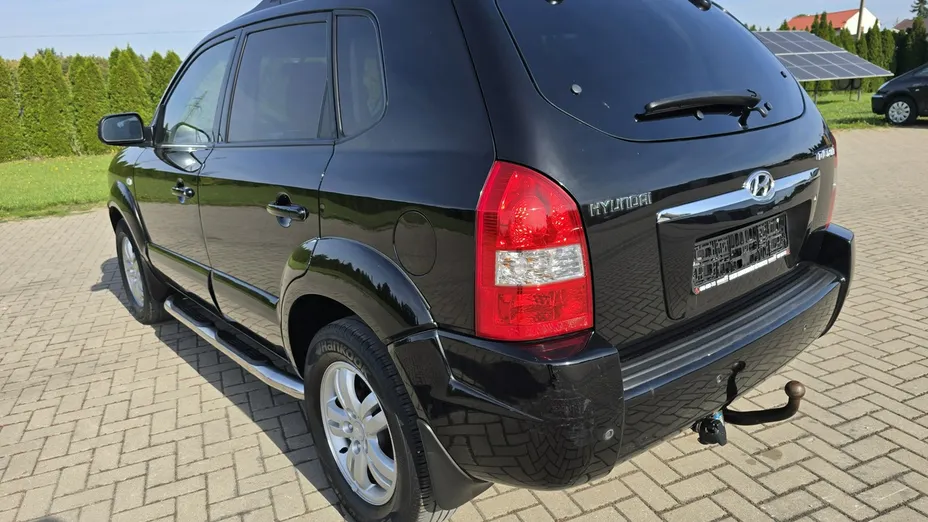 HYUNDAI Tucson -