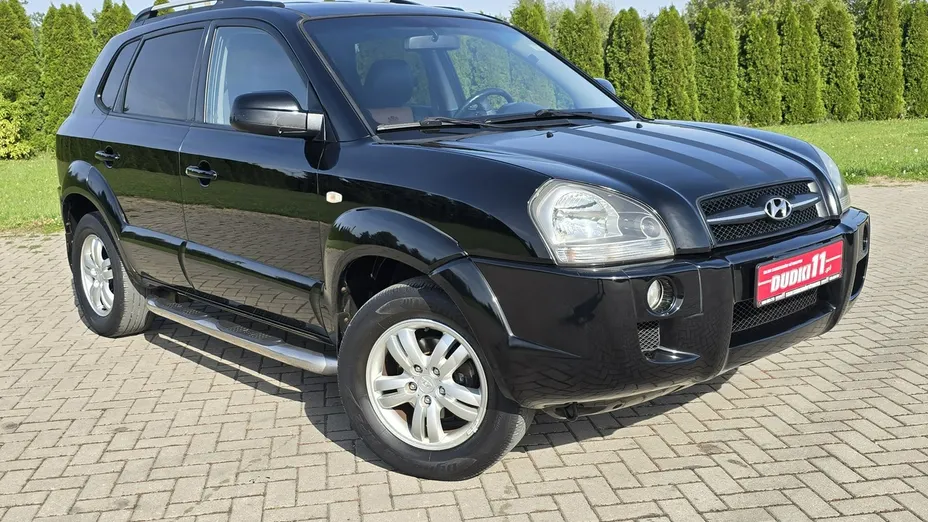 HYUNDAI Tucson -