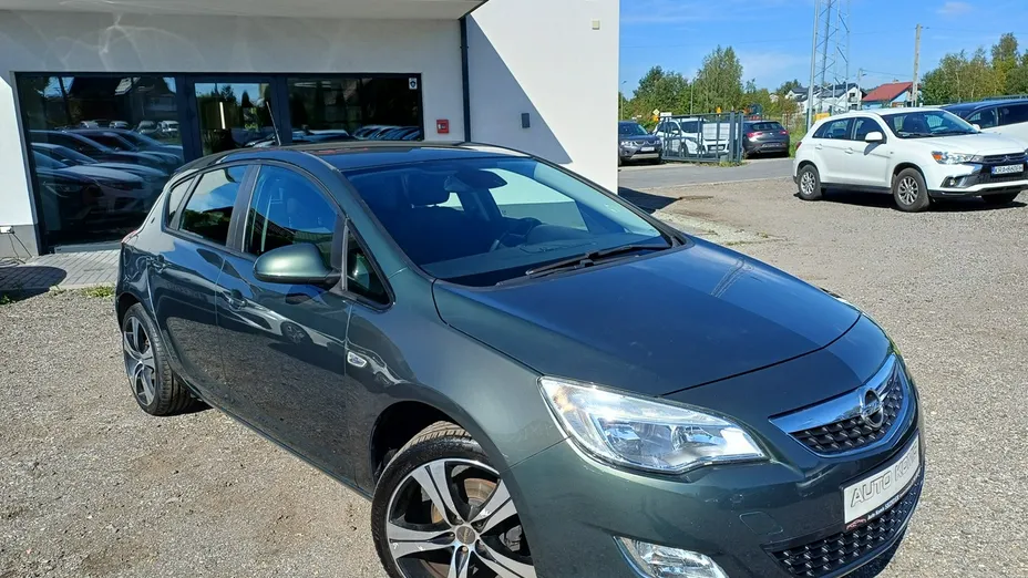 OPEL Astra -