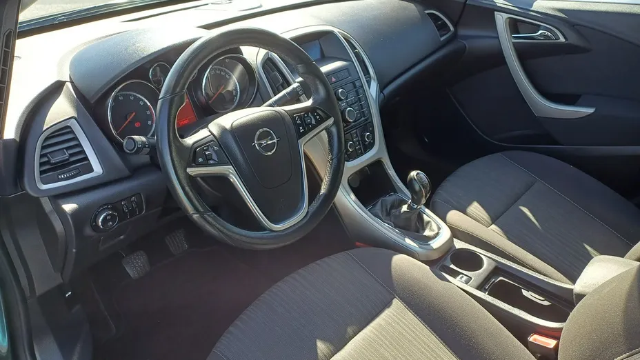 OPEL Astra -