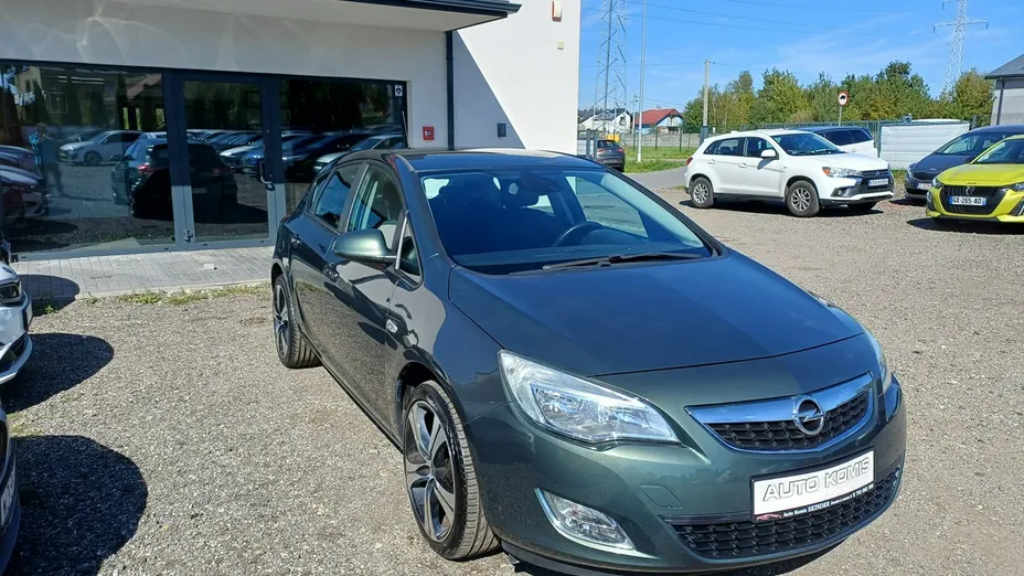 OPEL Astra -