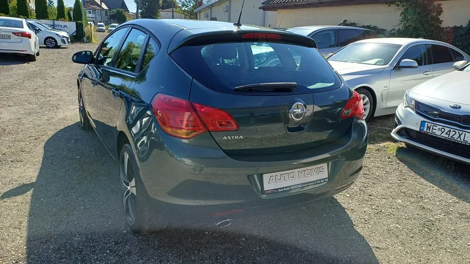 OPEL Astra -