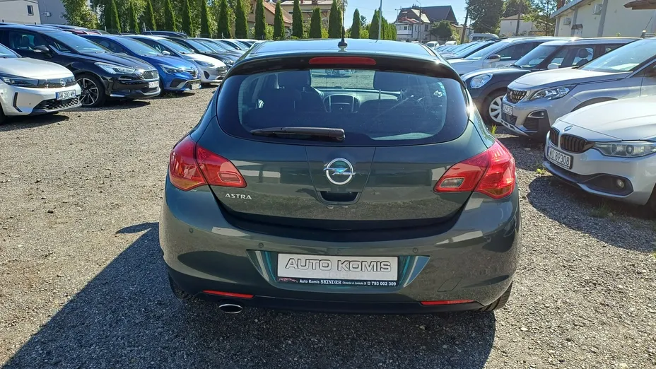 OPEL Astra -
