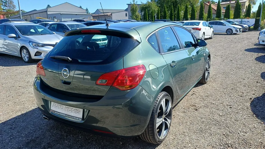 OPEL Astra -