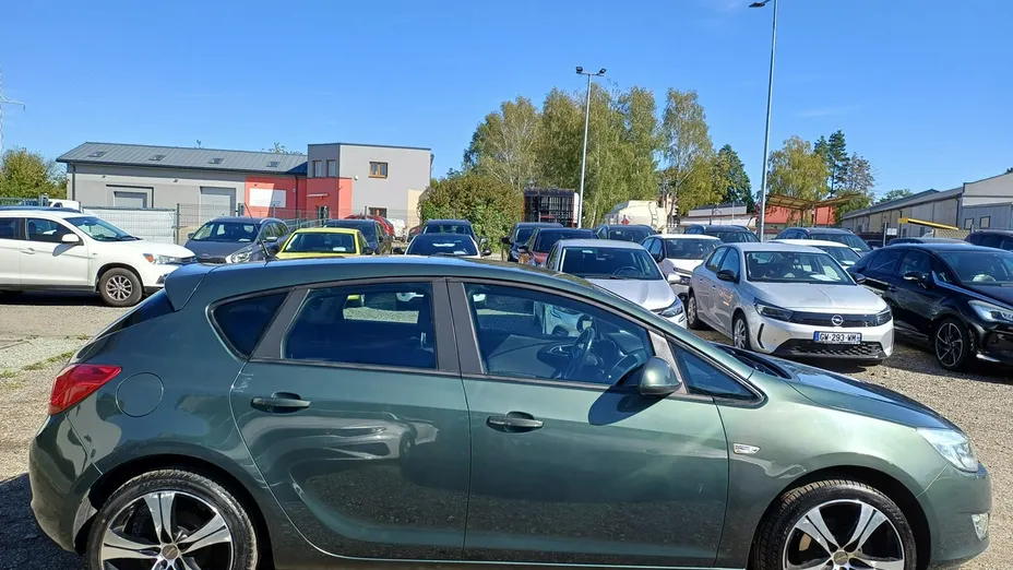 OPEL Astra -