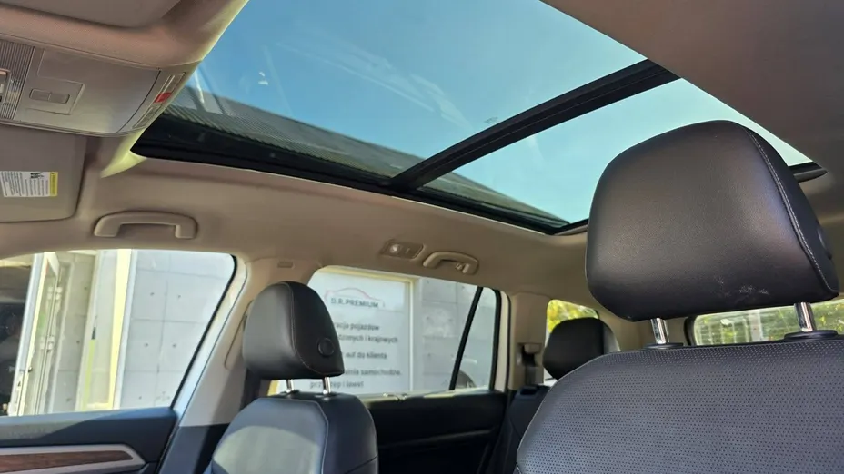 VOLKSWAGEN Atlas -