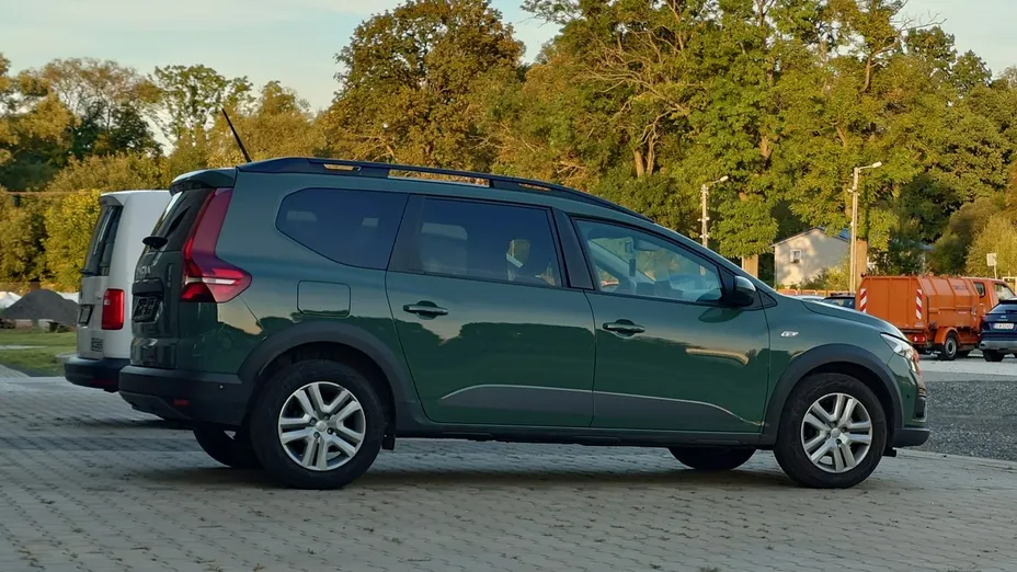 DACIA Jogger -