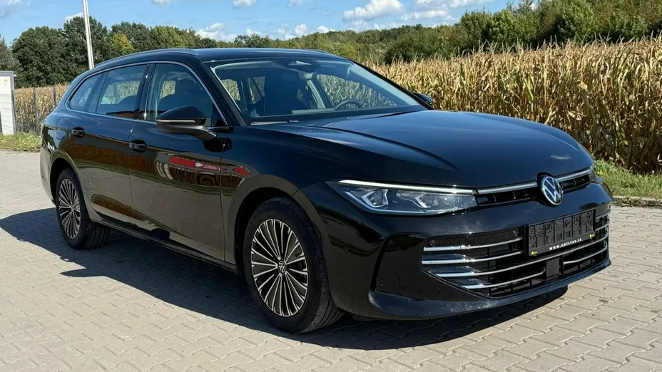 VOLKSWAGEN Passat -