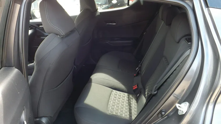 TOYOTA C-HR -