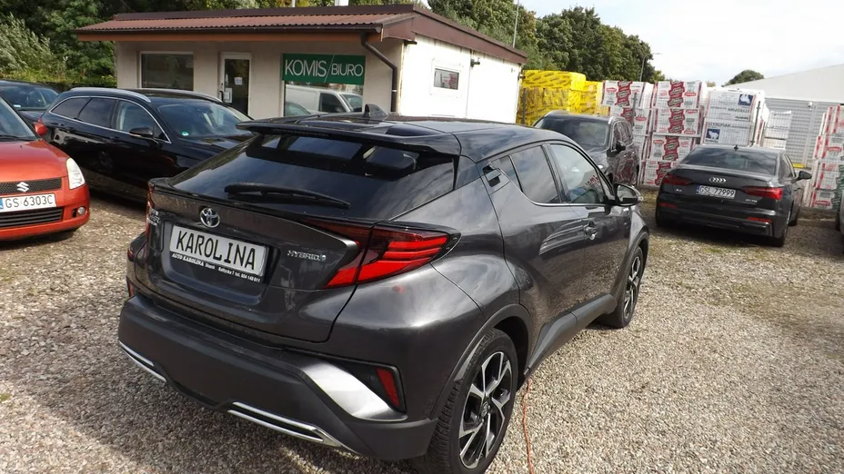 TOYOTA C-HR -
