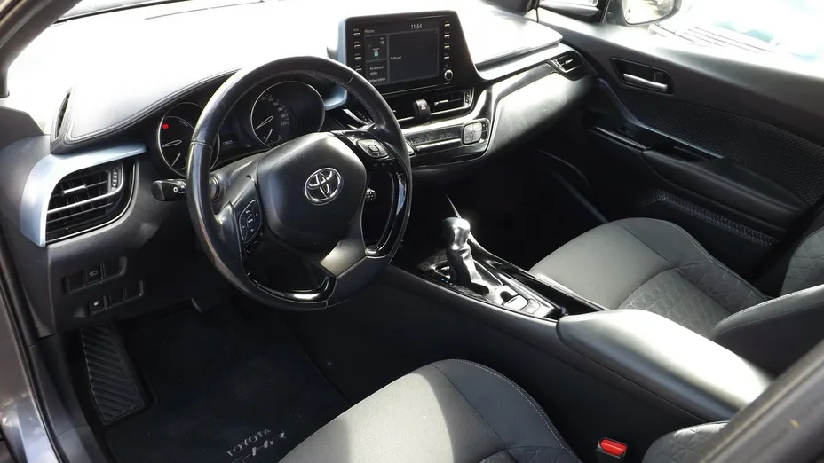 TOYOTA C-HR -
