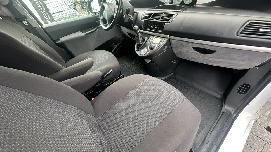 CITROEN C8 -