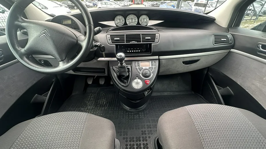 CITROEN C8 -