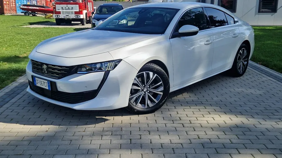 PEUGEOT 508 -