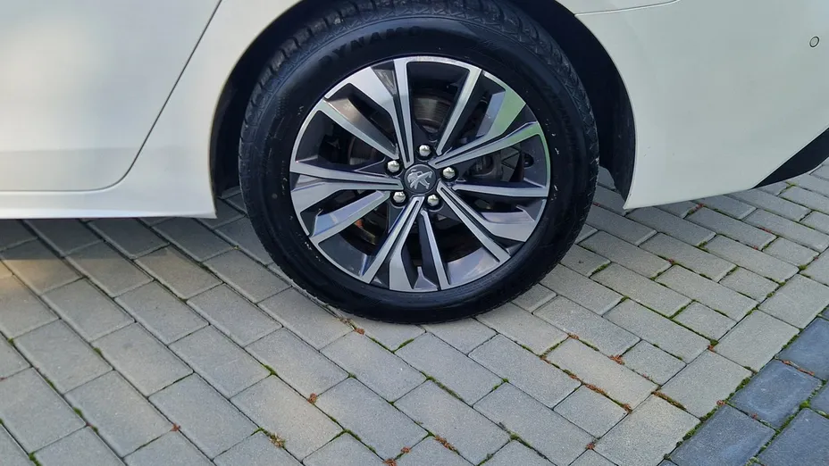 PEUGEOT 508 -