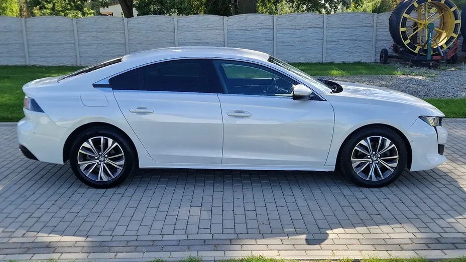 PEUGEOT 508 -