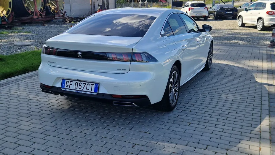 PEUGEOT 508 -