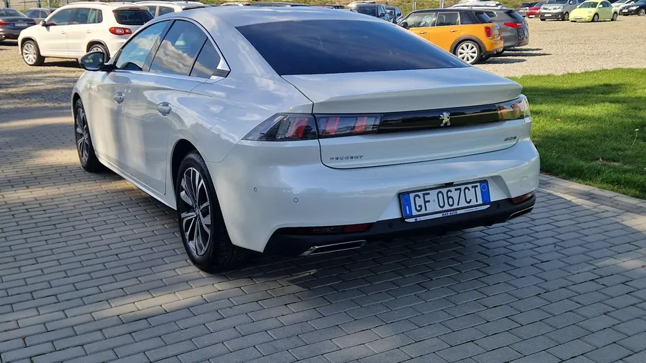 PEUGEOT 508 -