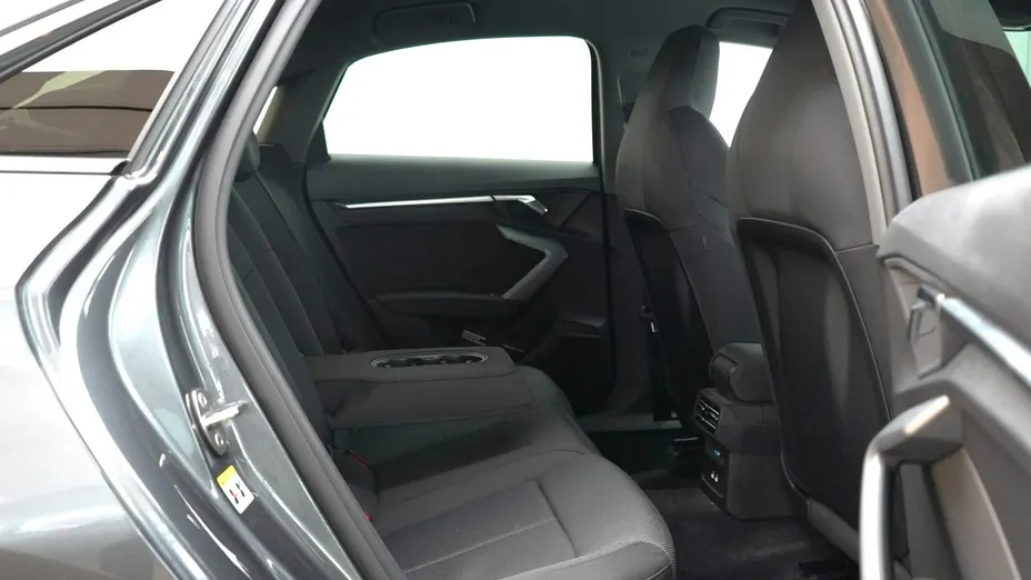 AUDI A3 Limousine -
