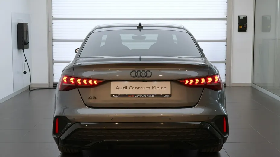 AUDI A3 Limousine -