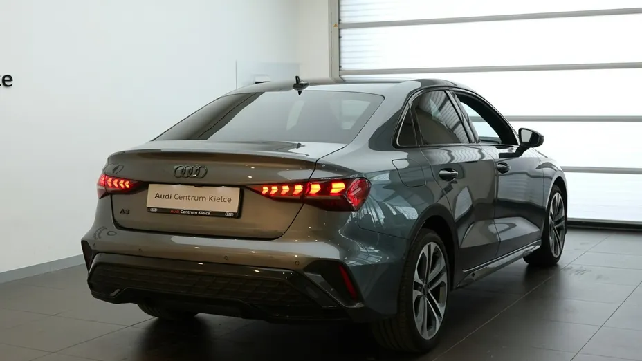 AUDI A3 Limousine -