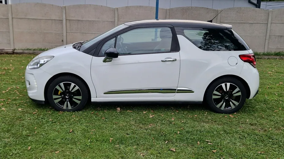 CITROEN DS3 -